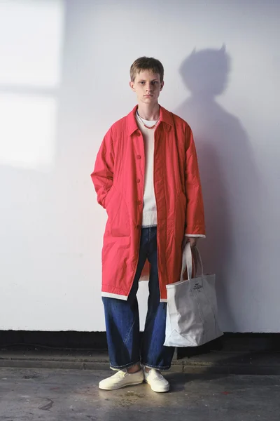Look 1